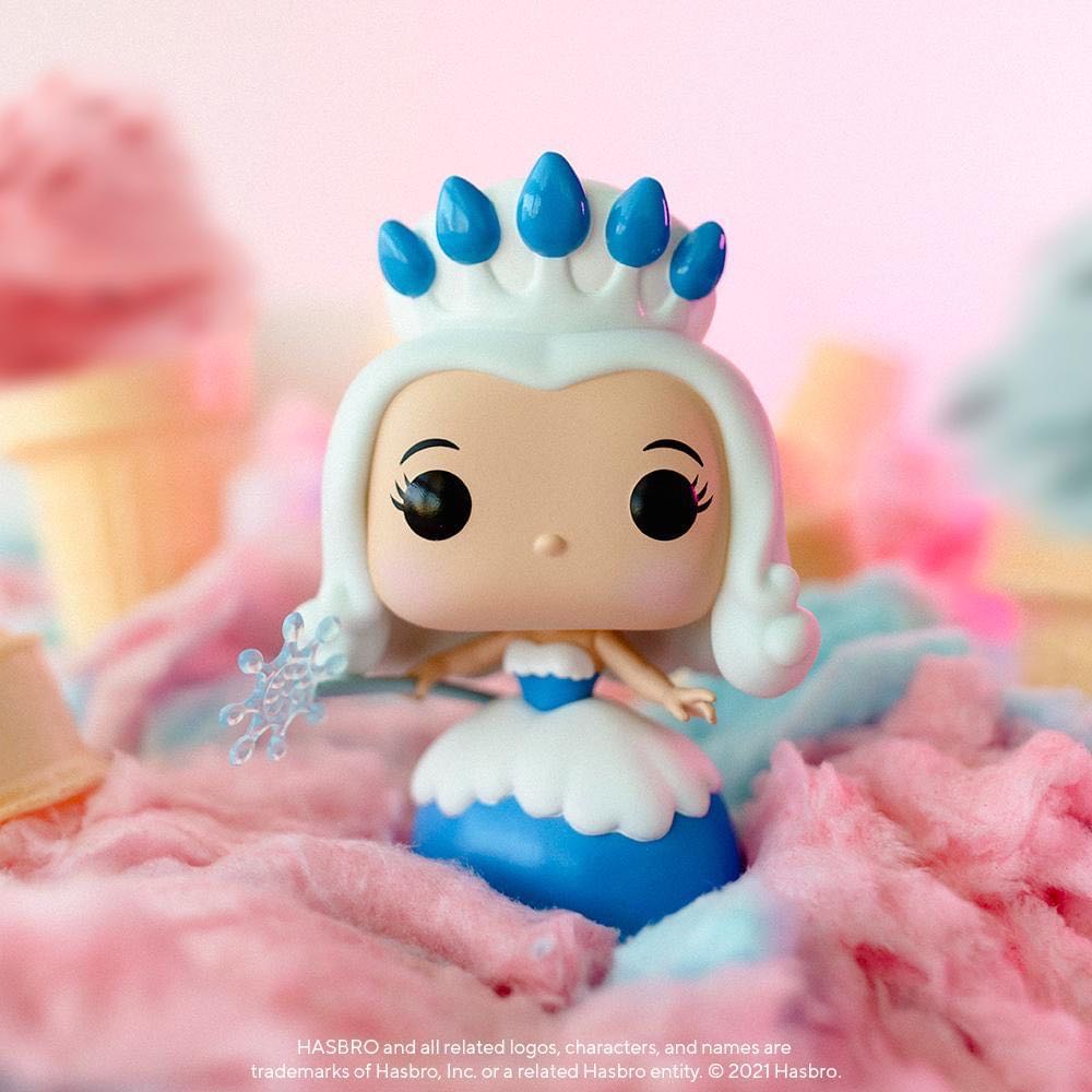 Queen Frostine - Candy Land vinyl figure collectible [Barcode 889698521611] - Main Image 4