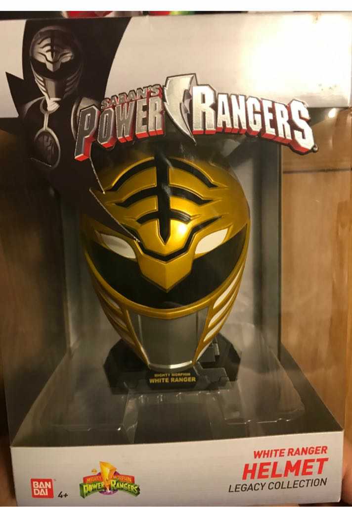 Power Rangers Helmet- White Ranger  vinyl figure collectible [Barcode 045557402211] - Main Image 1