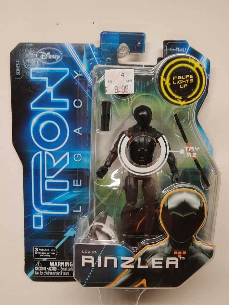 Pennywise With Balloon