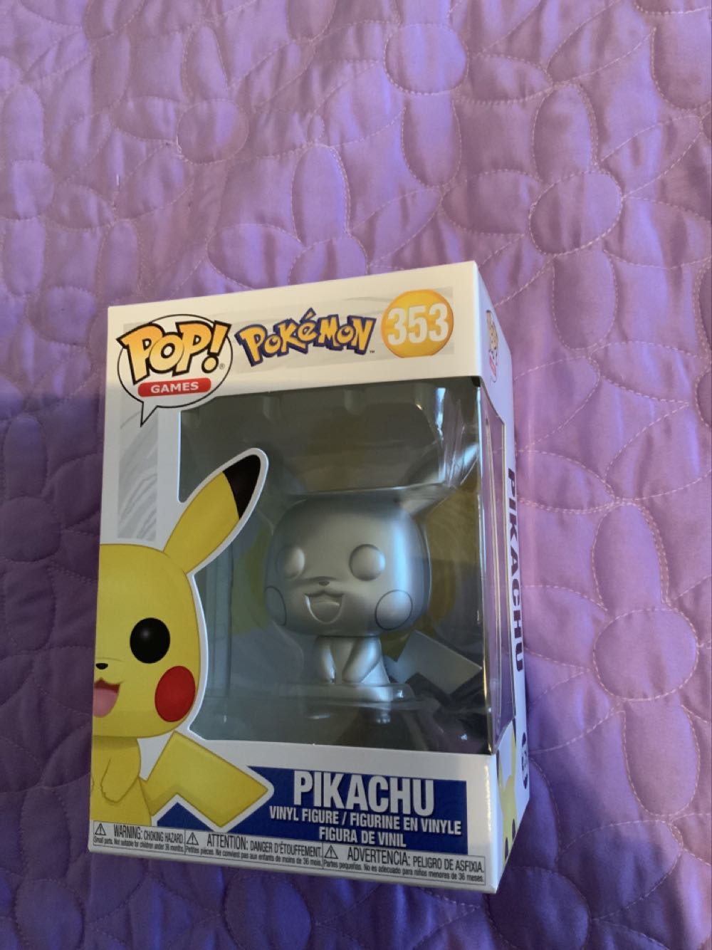 Pikachu - Pokémon vinyl figure collectible [Barcode 889698540445] - Main Image 2