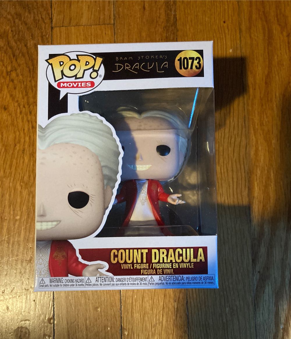 Count Dracula - Bram Stoker’s Dracula vinyl figure collectible [Barcode 889698497985] - Main Image 2