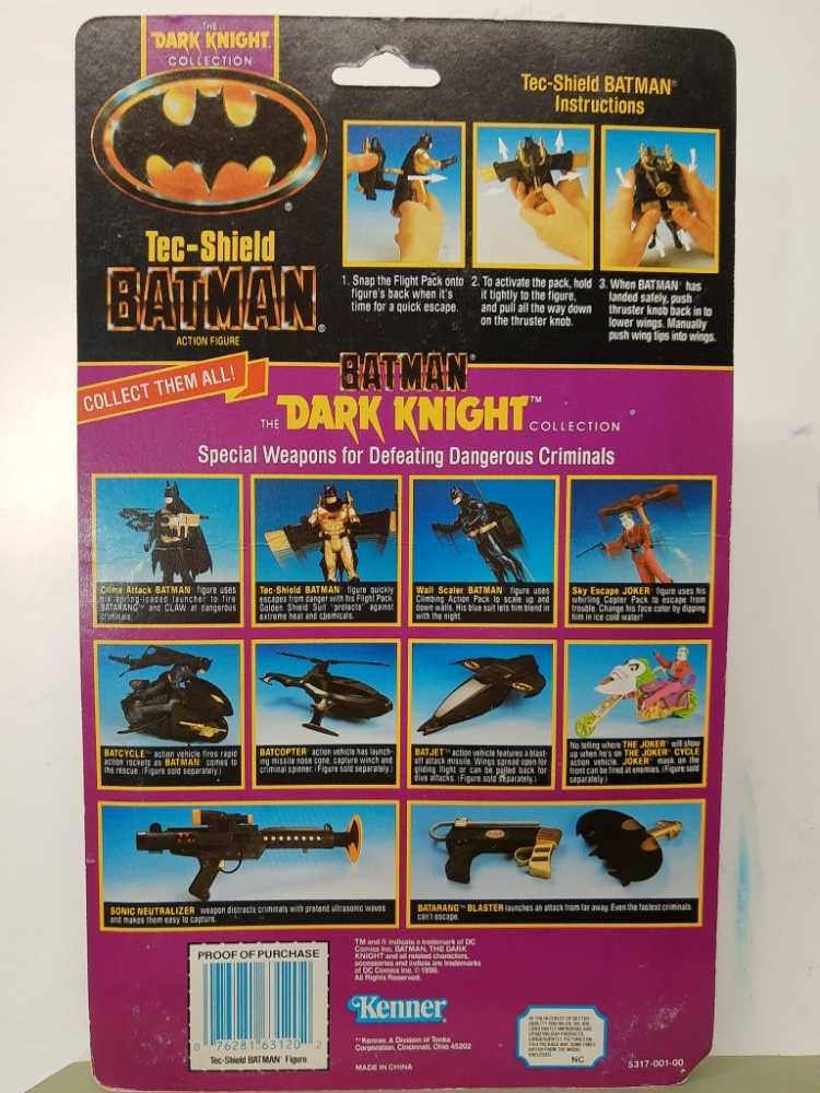 Batman The Dark Knight Collection Tec-Shield Batman - Batman vinyl figure collectible [Barcode 076281631202] - Main Image 2