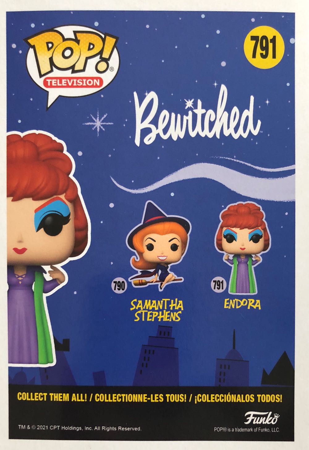 Endora - Bewitched vinyl figure collectible [Barcode 889698401371] - Main Image 3