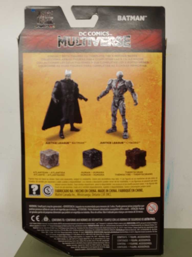 Dc Comics Multiverse - Justice League Batman - DC Universe vinyl figure collectible [Barcode 887961524840] - Main Image 2