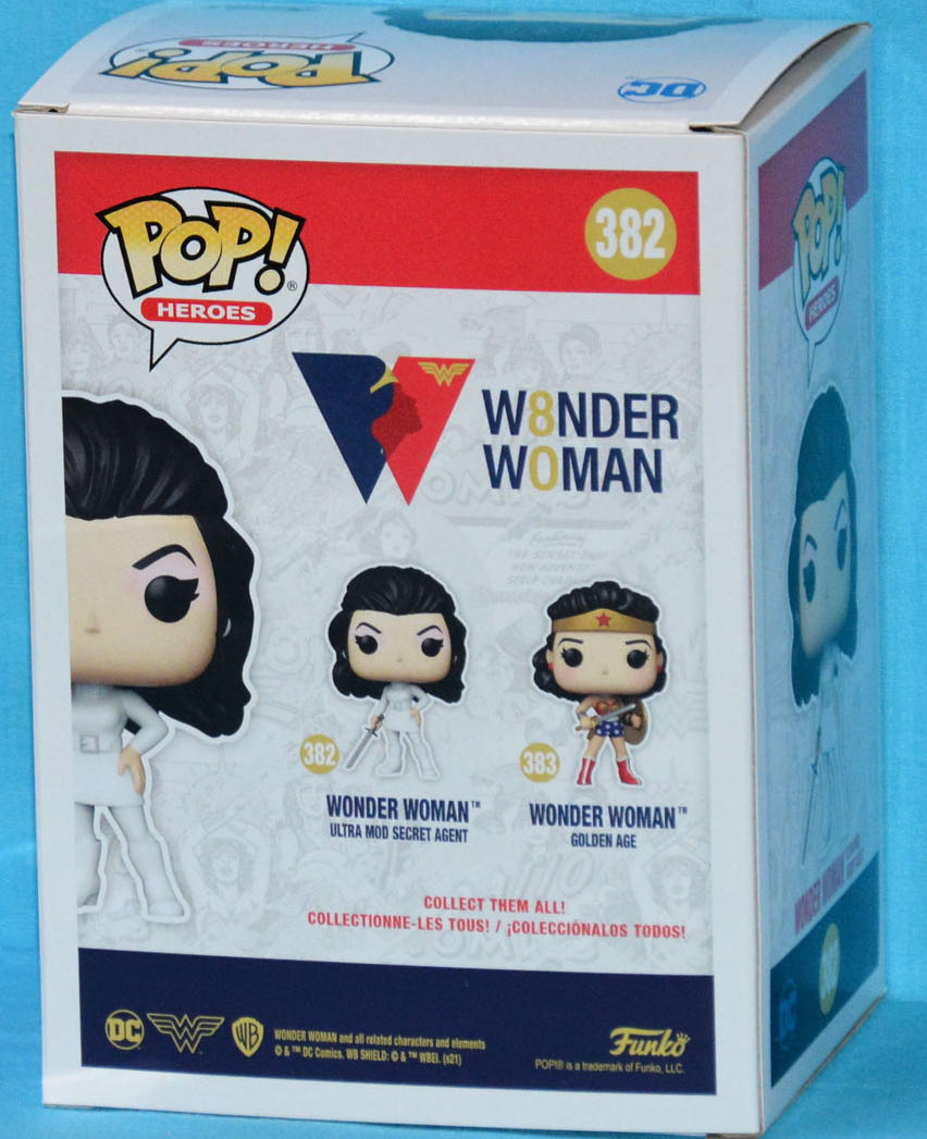 Wonder Woman (Ultra Mod Secret Agent) - DC Universe vinyl figure collectible [Barcode 889698549707] - Main Image 3