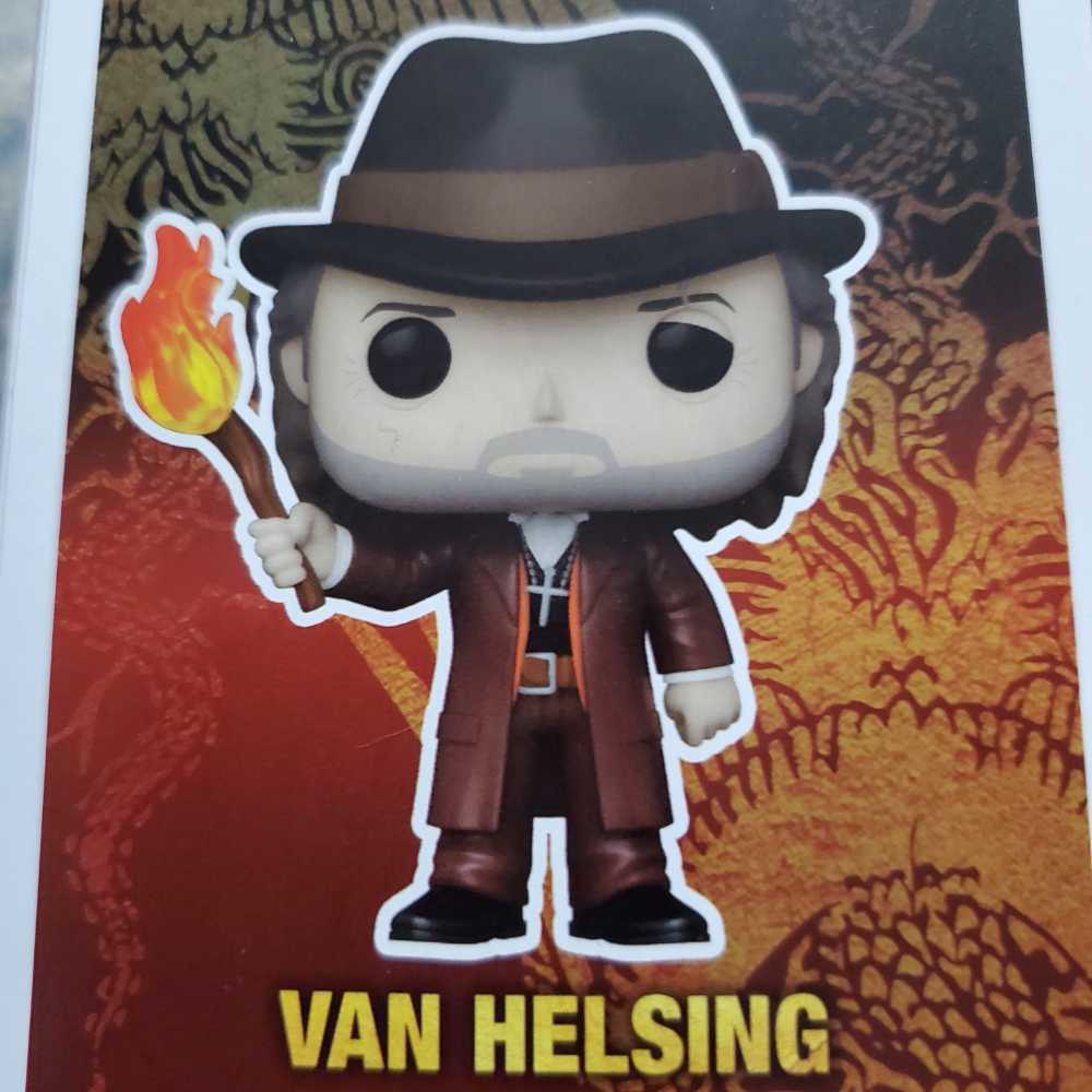 Van Helsing - Bram Stoker’s Dracula vinyl figure collectible [Barcode 889698498005] - Main Image 3