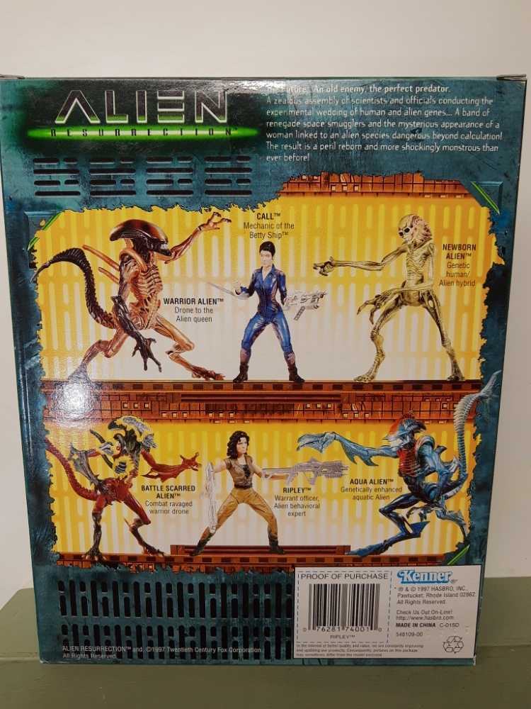 Alien Resurrection - RIPLEY Figure - Kenner Hasbro Boxed 1997 - Alien vinyl figure collectible [Barcode 076281740010] - Main Image 2