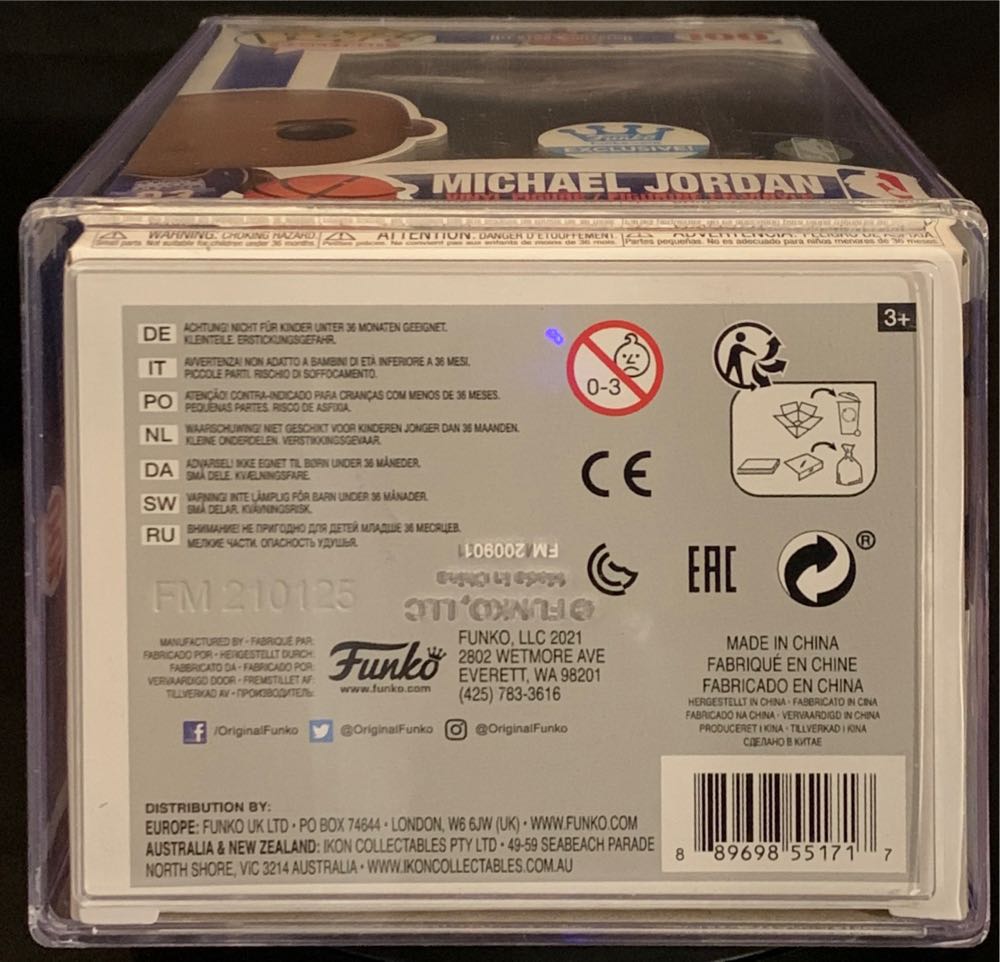 Michael Jordan - NBA vinyl figure collectible [Barcode 889698551717] - Main Image 4