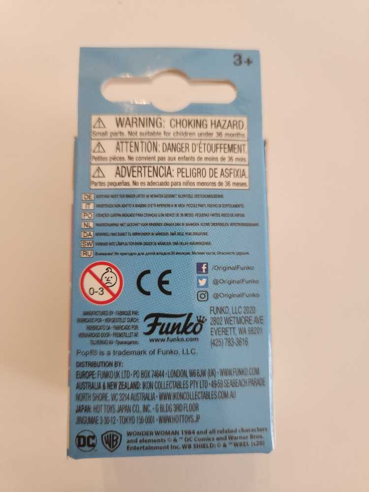 WWW Wonder Woman Golden Armor  vinyl figure collectible [Barcode 889698466974] - Main Image 2