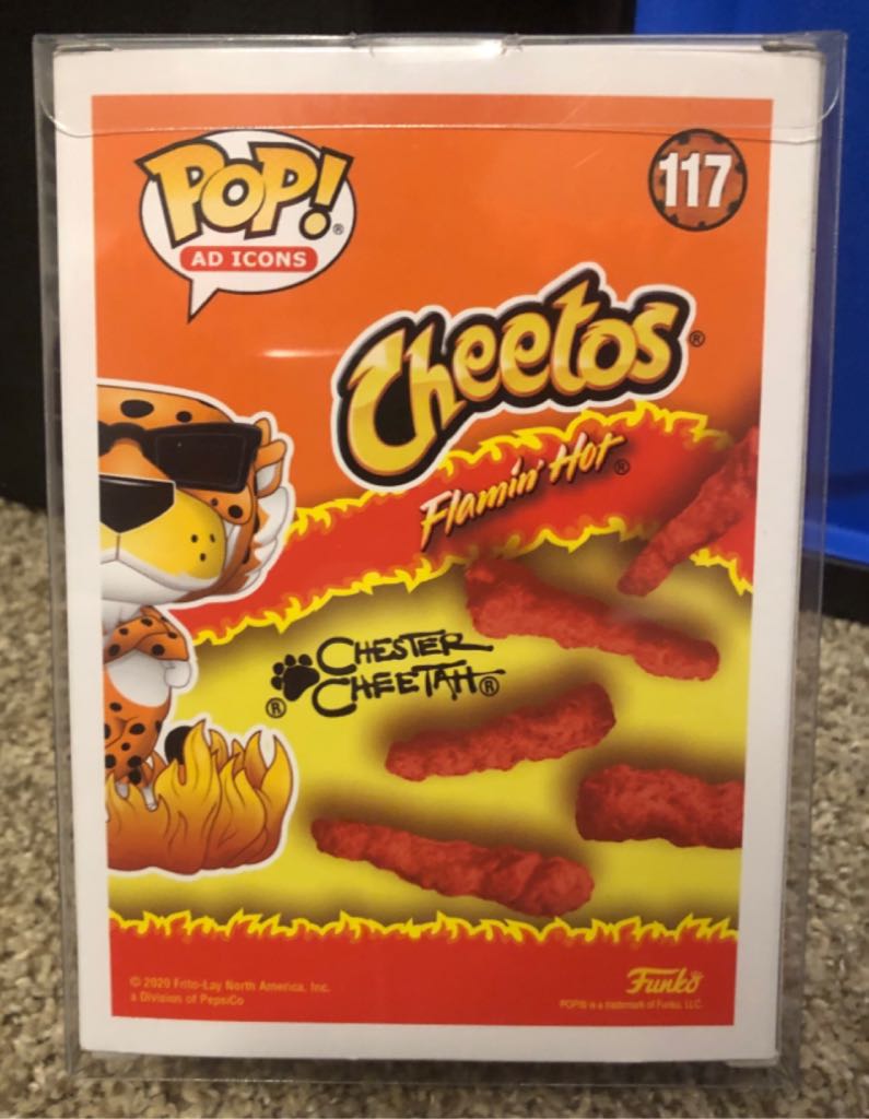 Chester Cheetah  vinyl figure collectible [Barcode 889698538770] - Main Image 2
