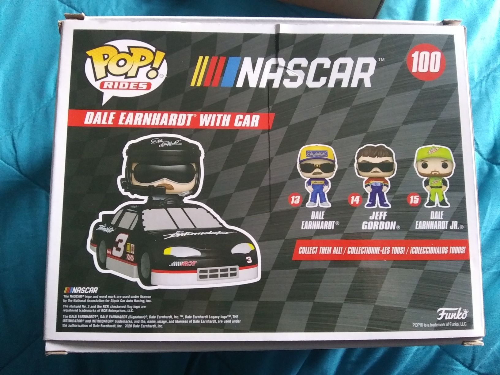 Dale Earnhardt with Car  vinyl figure collectible [Barcode 889698543002] - Main Image 2
