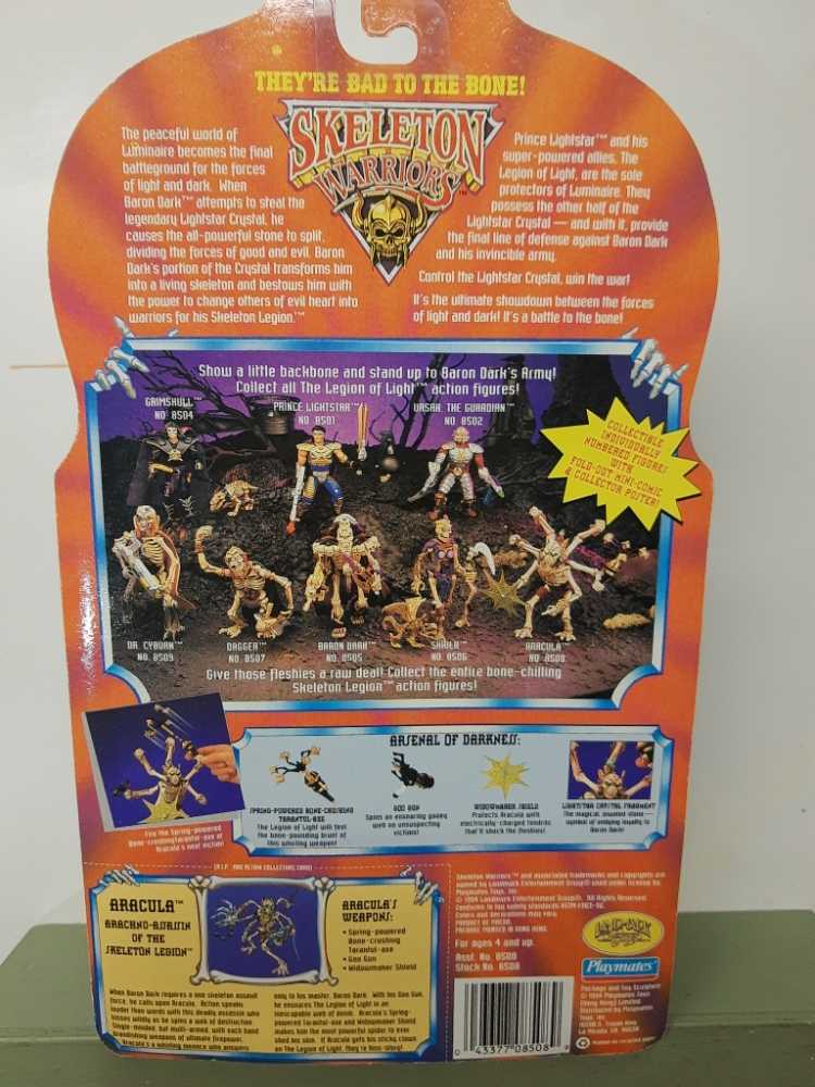 Skeleton Warriors - Aracula   vinyl figure collectible [Barcode 043377085089] - Main Image 2