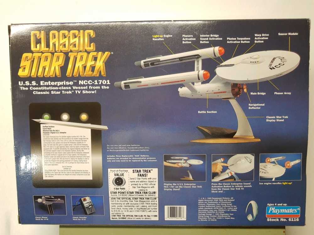 Star Trek Classic TV - USS Enterprise  - Star Trek vinyl figure collectible [Barcode 043377061168] - Main Image 2