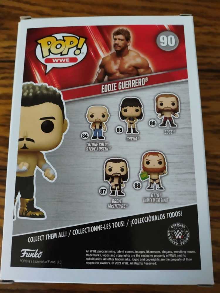 WWE: Eddie Guerrero - WWE vinyl figure collectible [Barcode 889698542845] - Main Image 2