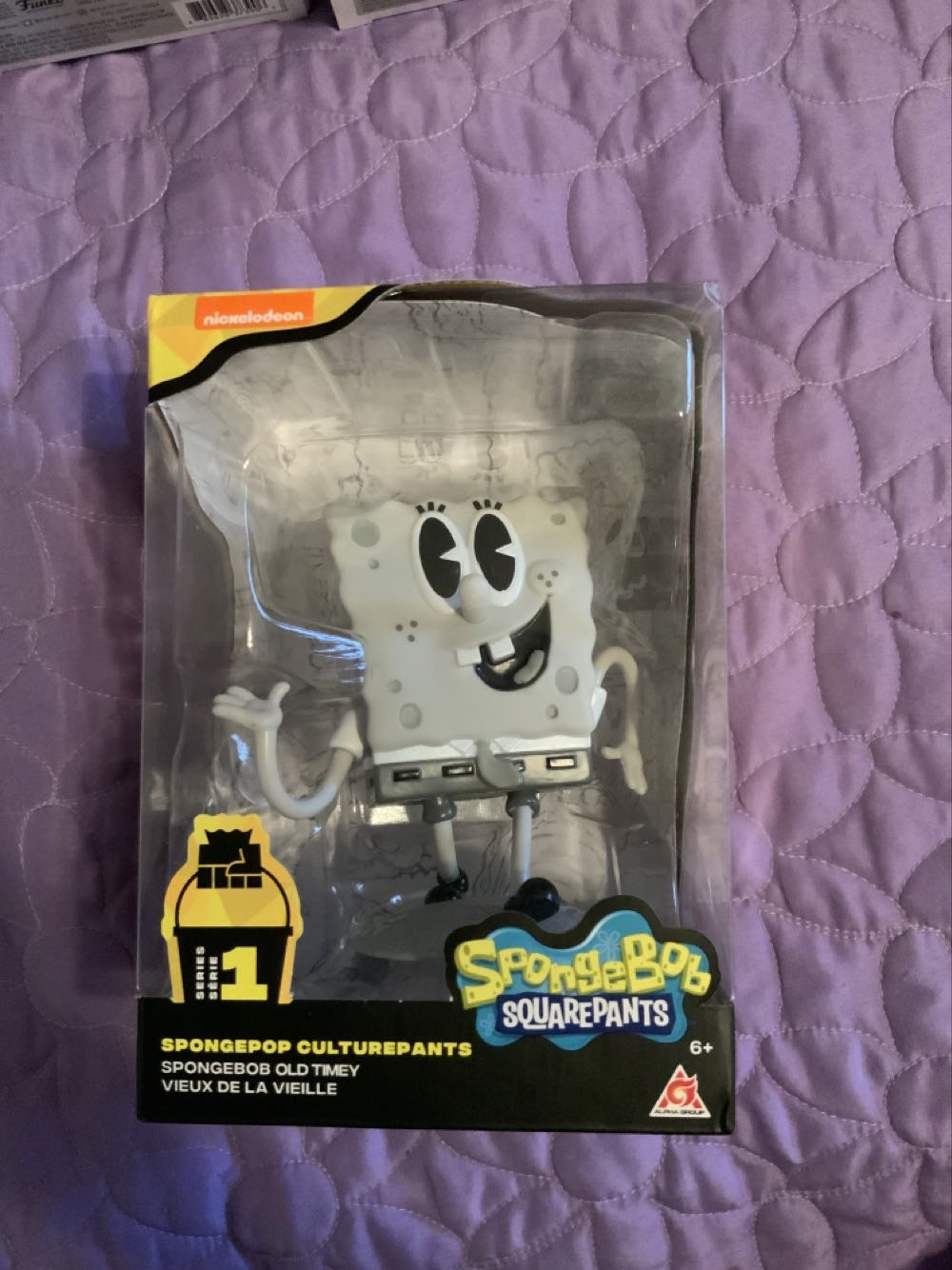 Spongebob Old Timey - SpongeBob SquarePants vinyl figure collectible [Barcode 848533010406] - Main Image 2