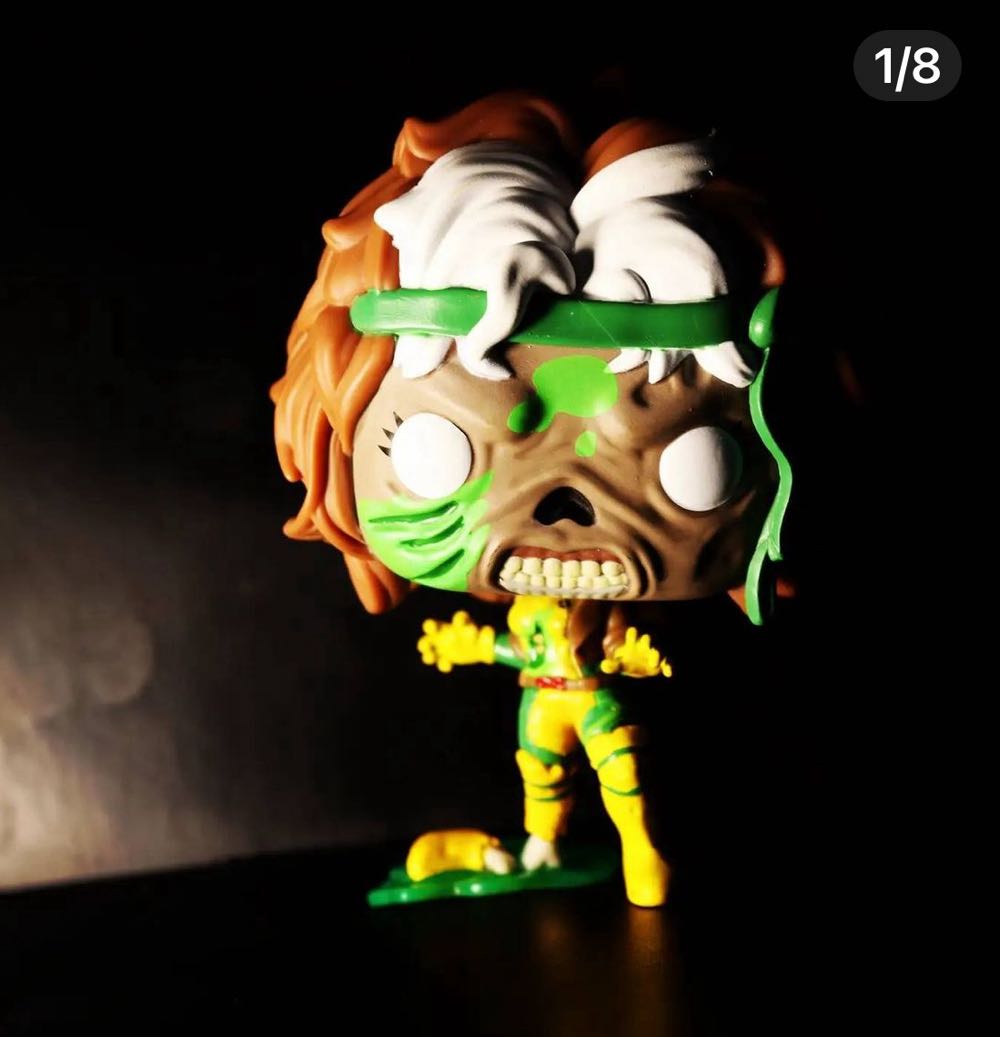 Marvel Zombie Rogue - Marvel Universe vinyl figure collectible [Barcode 889698545617] - Main Image 4