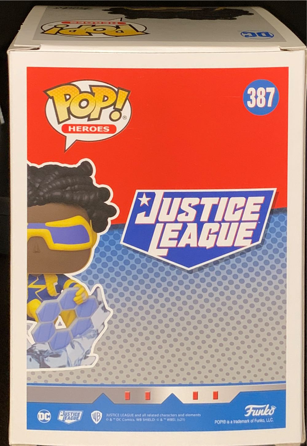 Static Shock - DC Universe vinyl figure collectible [Barcode 889698550802] - Main Image 3