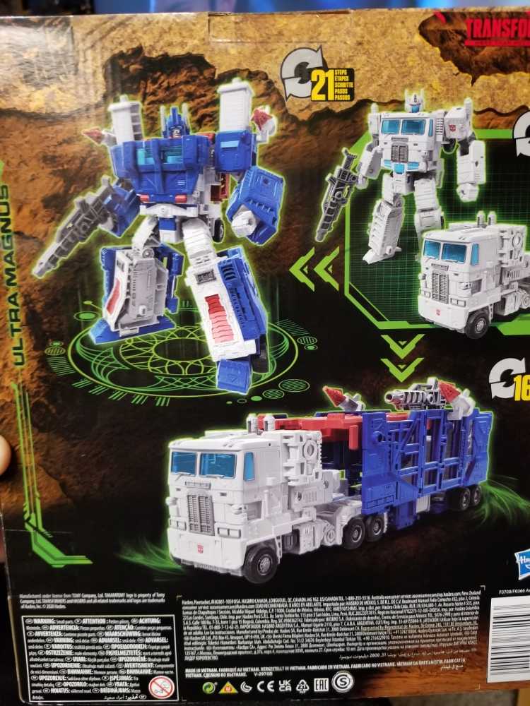 WFC-K20 | Ultra Magnus - Transformers vinyl figure collectible [Barcode 4012983788093] - Main Image 2