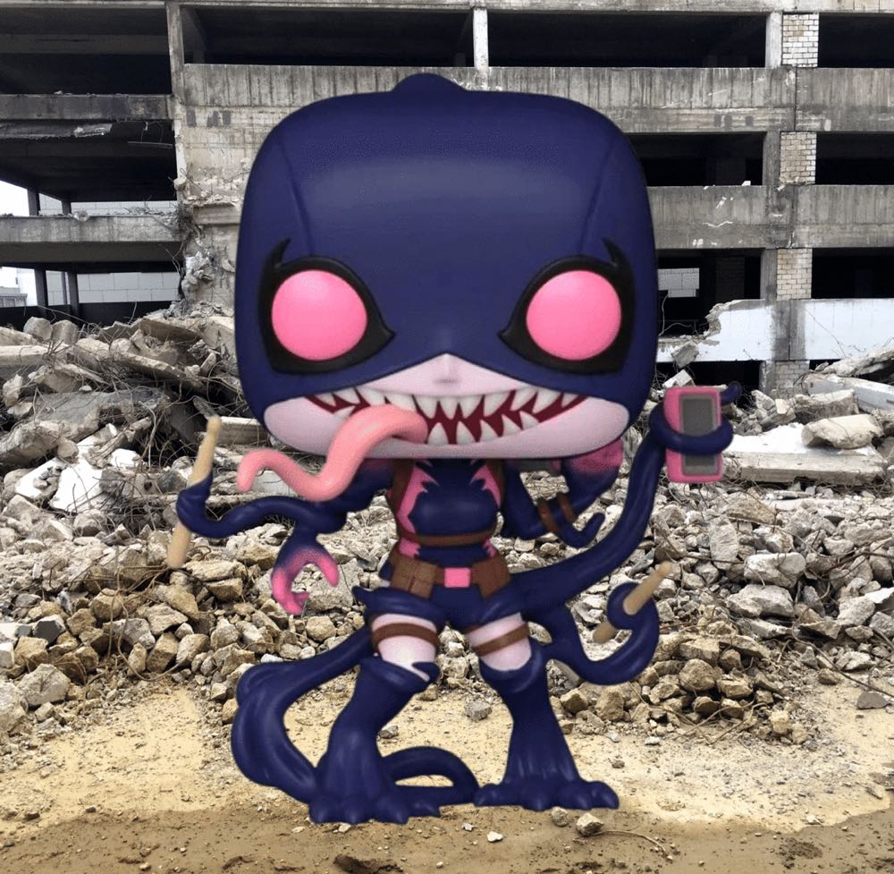 Marvel #837 Venomized Gwenpool - Venom vinyl figure collectible [Barcode 889698545761] - Main Image 2