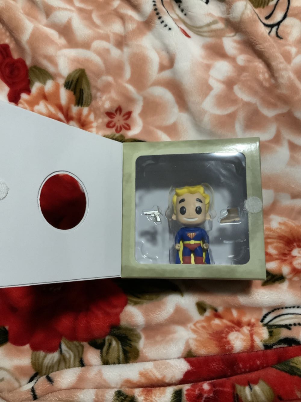 Vault Boy (Toughness) - Fallout vinyl figure collectible [Barcode 889698357883] - Main Image 3