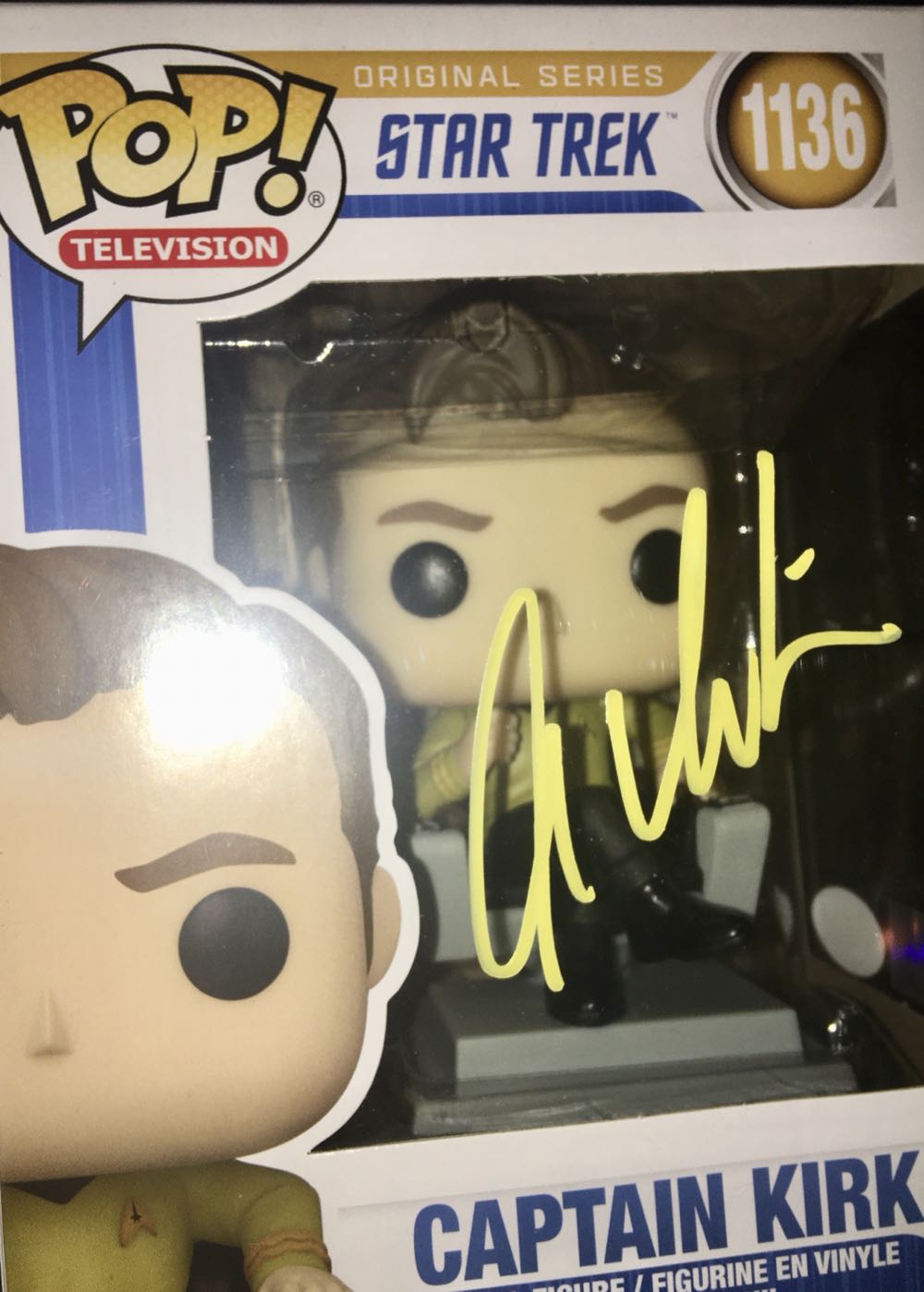 Captain Kirk - Star Trek vinyl figure collectible - Main Image 3