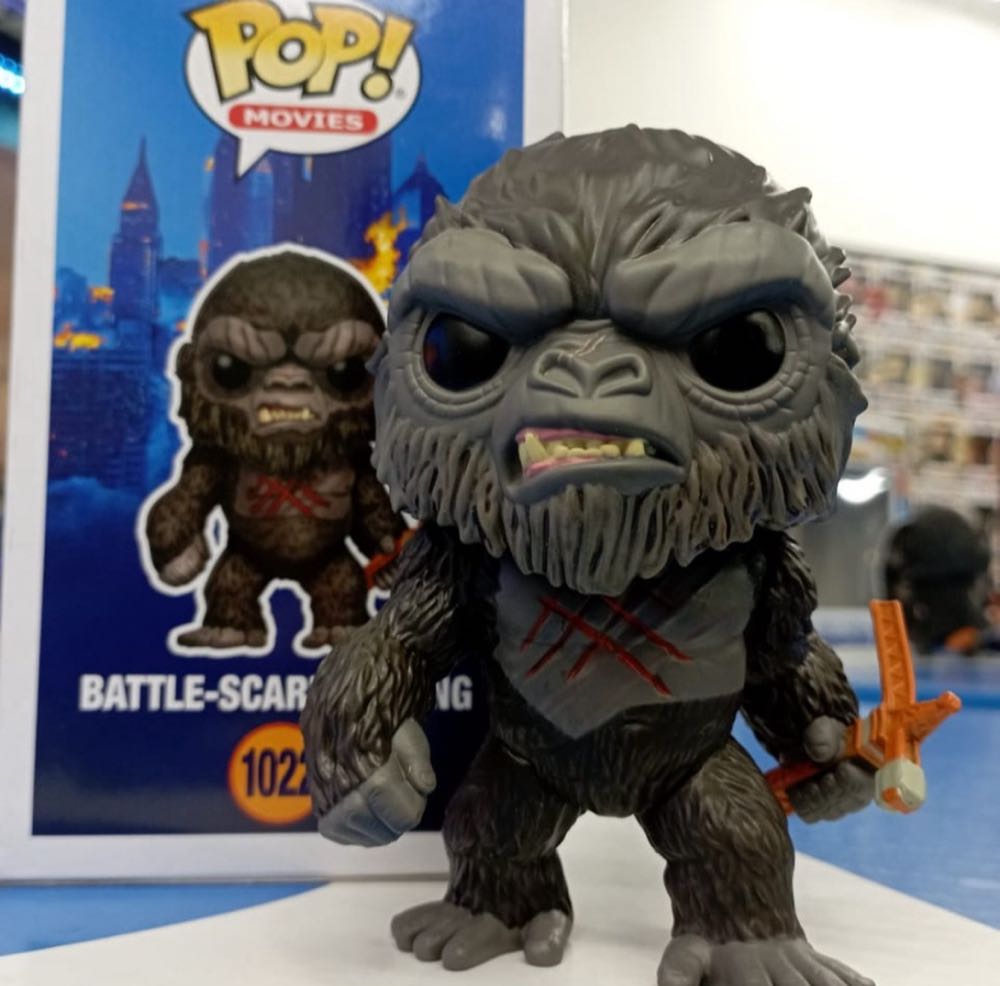 Funko Pop! Godzilla Vs Kong: Battle-Scarred Kong - Godzilla vinyl figure collectible [Barcode 889698509541] - Main Image 3