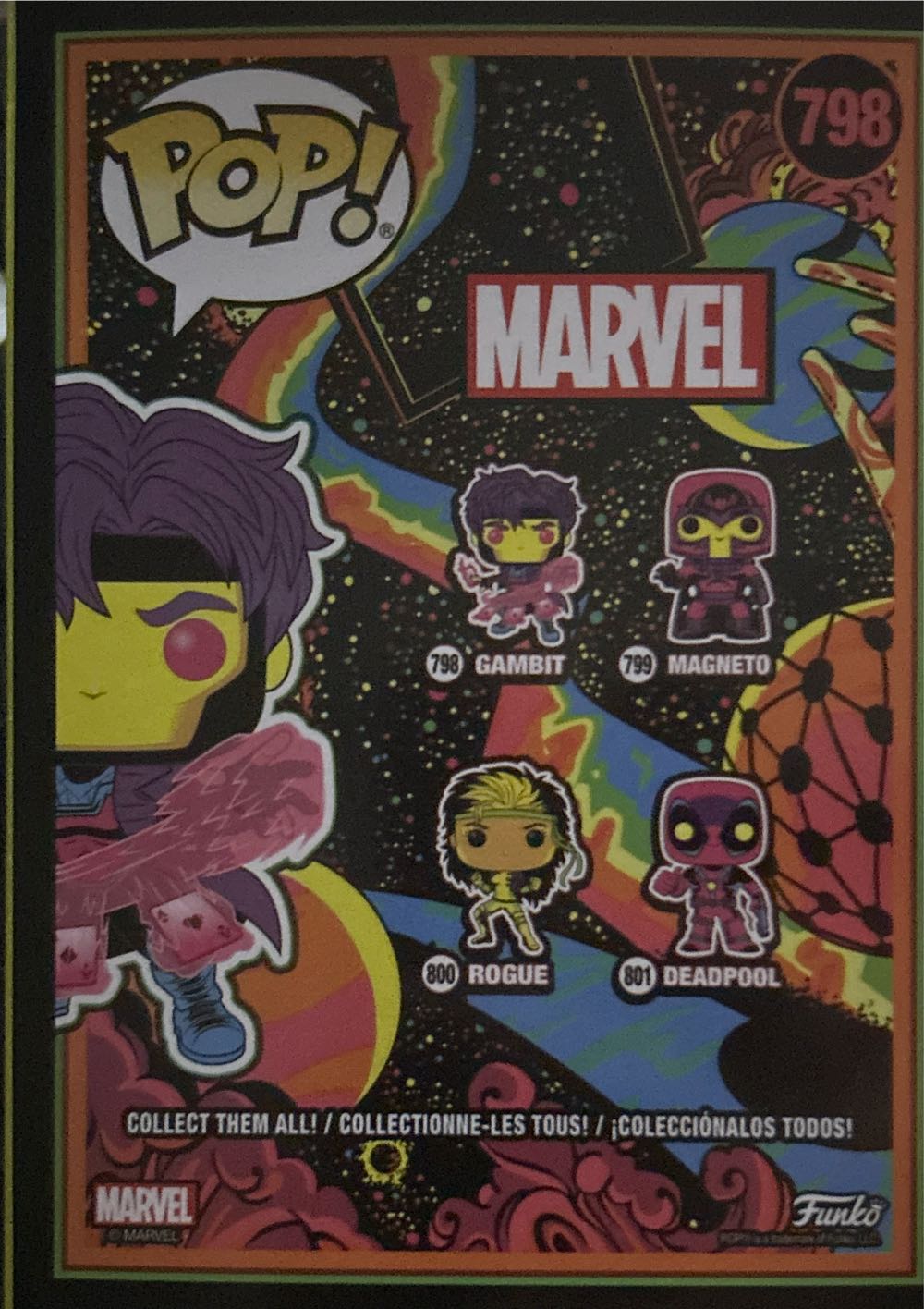 Gambit ( Black Light ) - Marvel Universe vinyl figure collectible [Barcode 889698556286] - Main Image 4