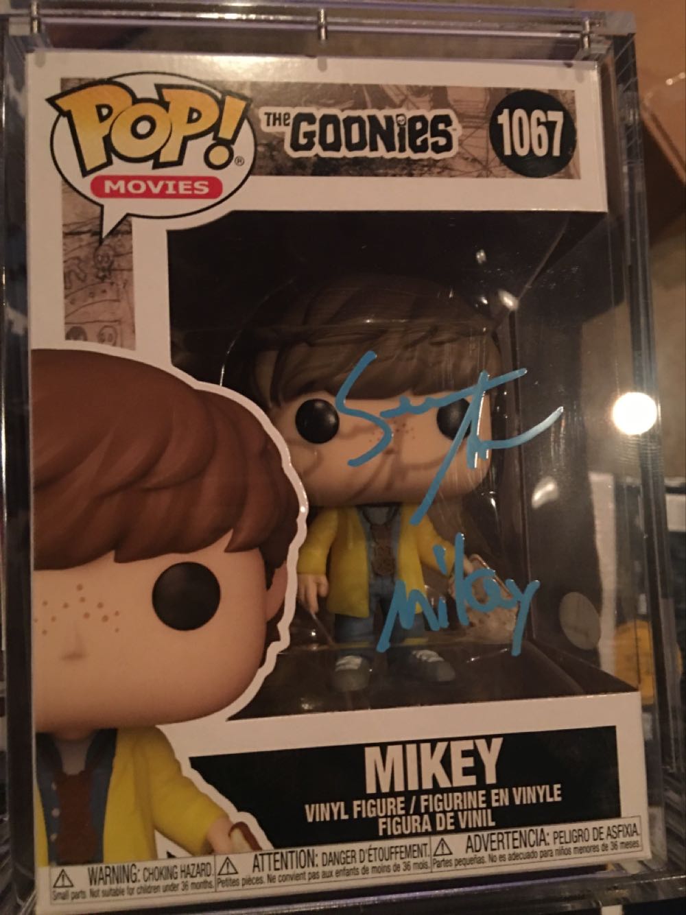 Mikey (The Goonies) 1067 - Funko Pop Movies - The Goonies vinyl figure collectible [Barcode 889698515313] - Main Image 3
