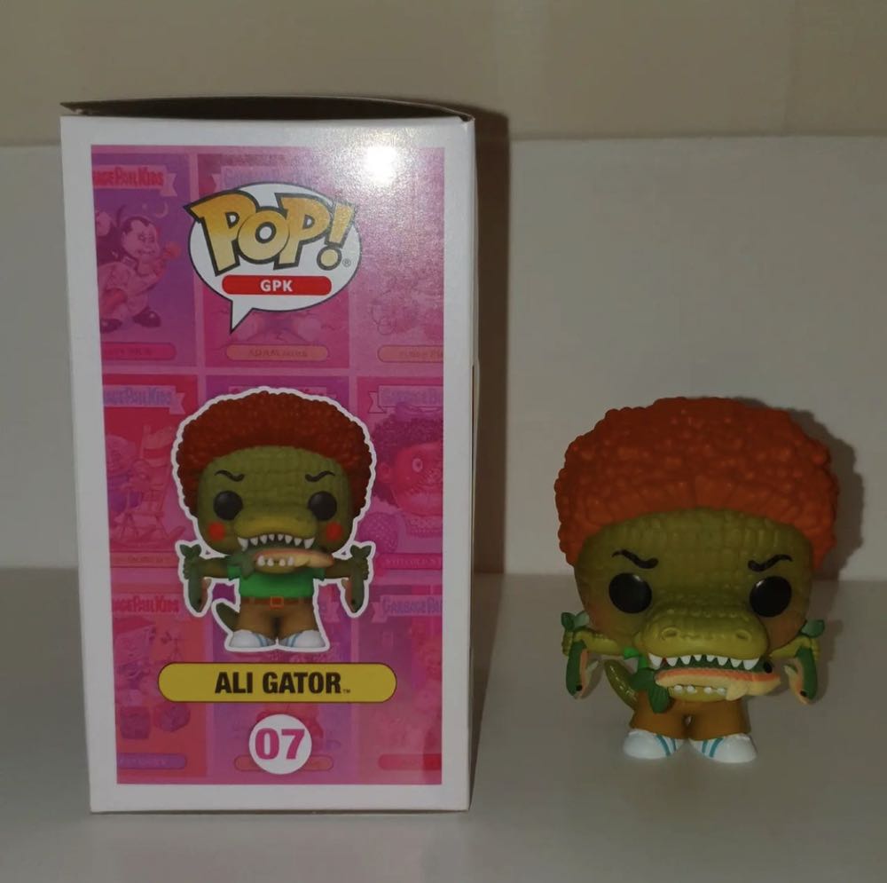 Ali Gator - Garbage Pail Kids vinyl figure collectible [Barcode 889698543453] - Main Image 3