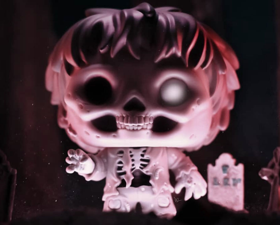 GPK 06 - Jay Decay - Garbage Pail Kids vinyl figure collectible [Barcode 889698543446] - Main Image 4