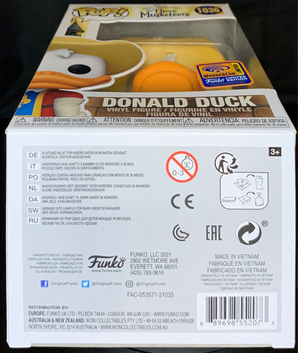 Donald Duck (Three Musketeers) - The Three Musketeers vinyl figure collectible [Barcode 889698552073] - Main Image 4