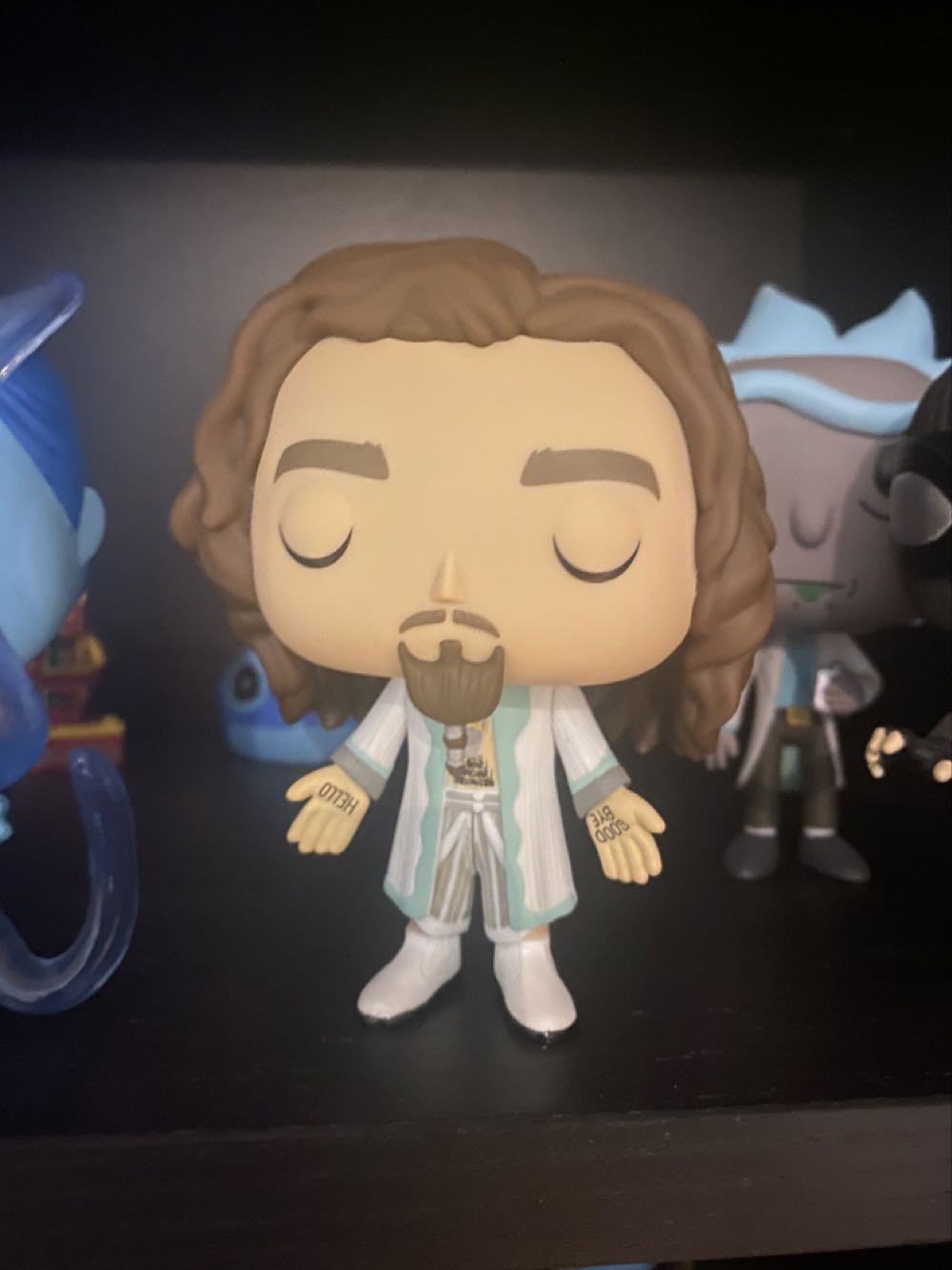 Klaus - Umbrella Academy vinyl figure collectible [Barcode 889698550697] - Main Image 3