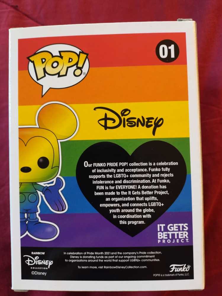 Mickey Mouse (Pride) - Disney vinyl figure collectible [Barcode 889698565806] - Main Image 2