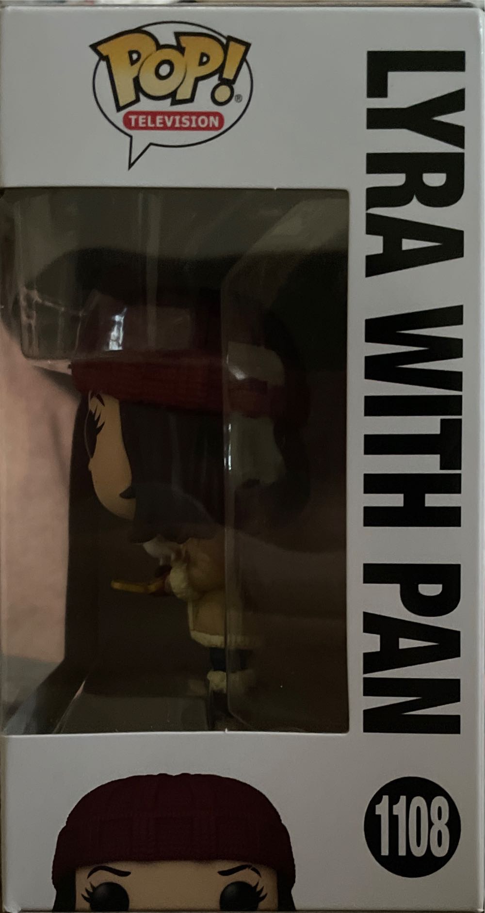 His Dark Materials: Lyra w/ Pan, #1108 - His Dark Materials vinyl figure collectible [Barcode 889698552240] - Main Image 4