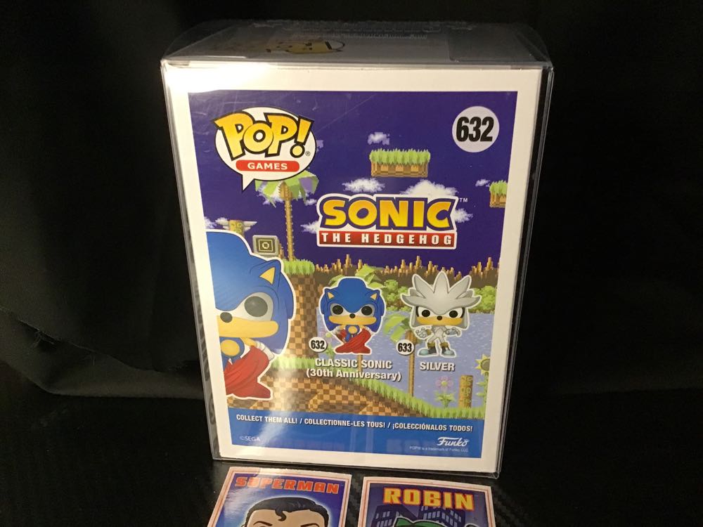 Classic Sonic (Flocked) - Sonic the Hedgehog vinyl figure collectible [Barcode 889698521093] - Main Image 2