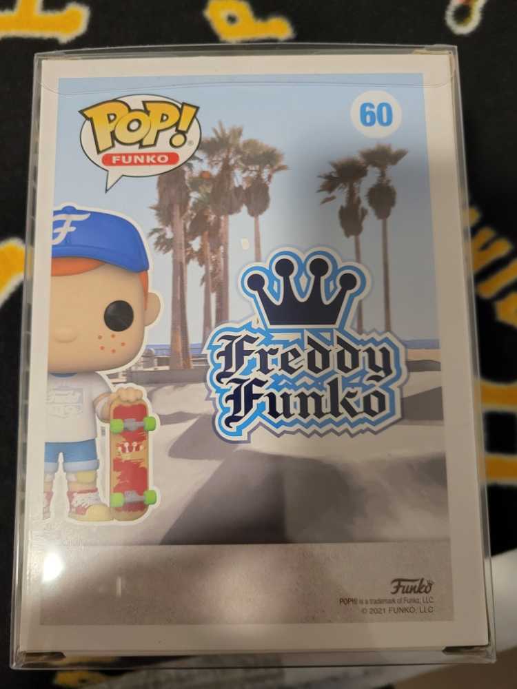 Skater Freddy - Freddy Funko vinyl figure collectible [Barcode 889698565585] - Main Image 2