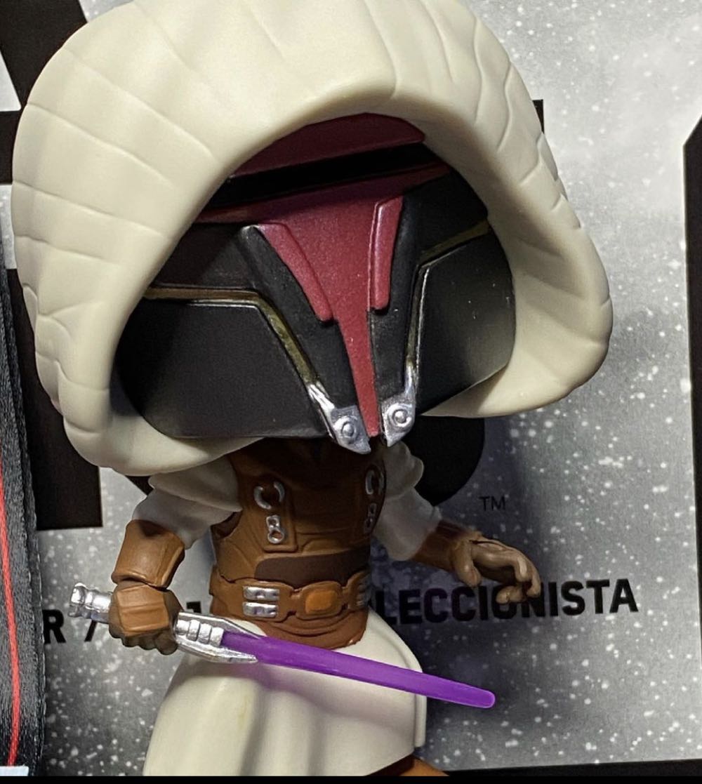 Revan -Jedi Knight - Star Wars vinyl figure collectible [Barcode 889698554664] - Main Image 3