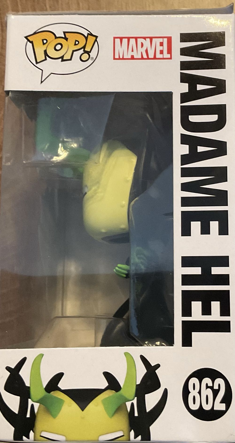 Madame Hel - Marvel Universe vinyl figure collectible [Barcode 889698520102] - Main Image 4