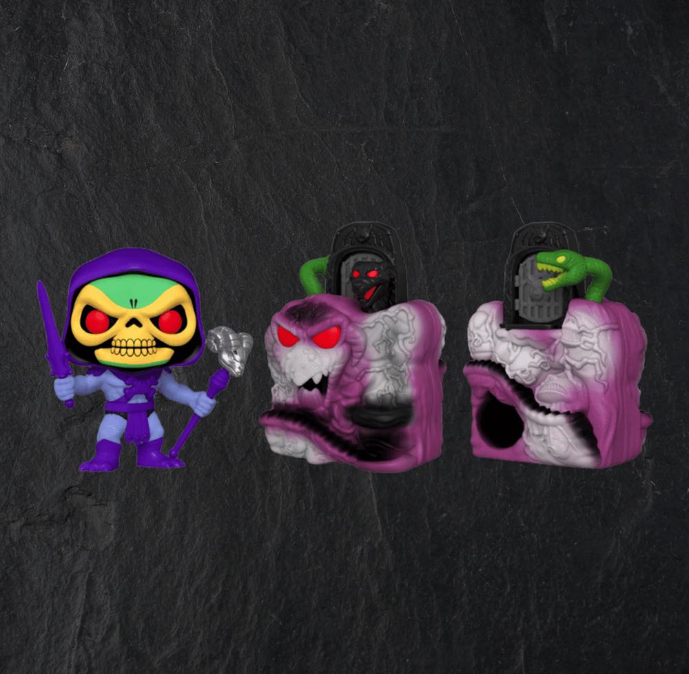 Skeletor with Snake Mountain - Masters of the Universe vinyl figure collectible [Barcode 889698514699] - Main Image 3