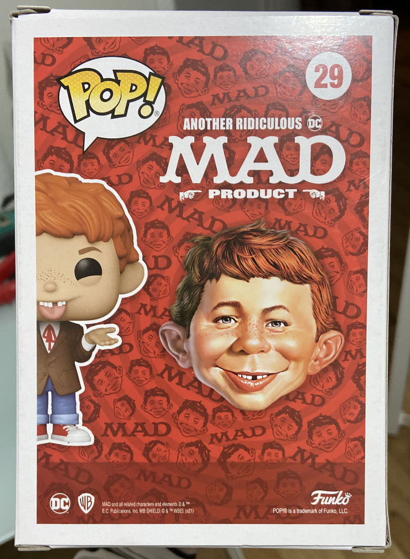 Alfred E. Neuman - DC Comics vinyl figure collectible [Barcode 889698520041] - Main Image 3
