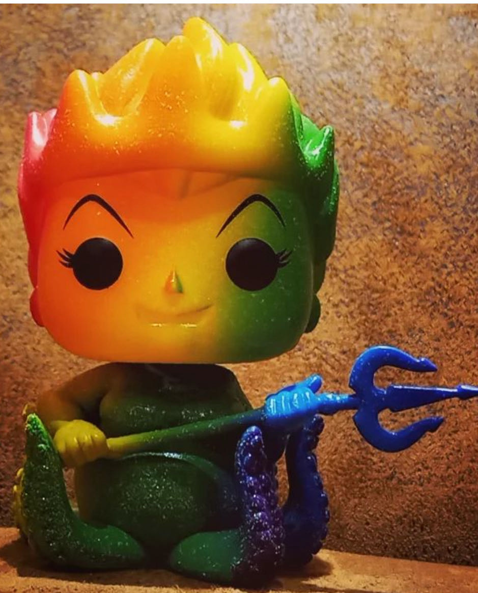 Ursula Rainbow [Diamond Glitter Collection] (Hot Topic Exclusive) - Disney Villains vinyl figure collectible [Barcode 889698561280] - Main Image 4