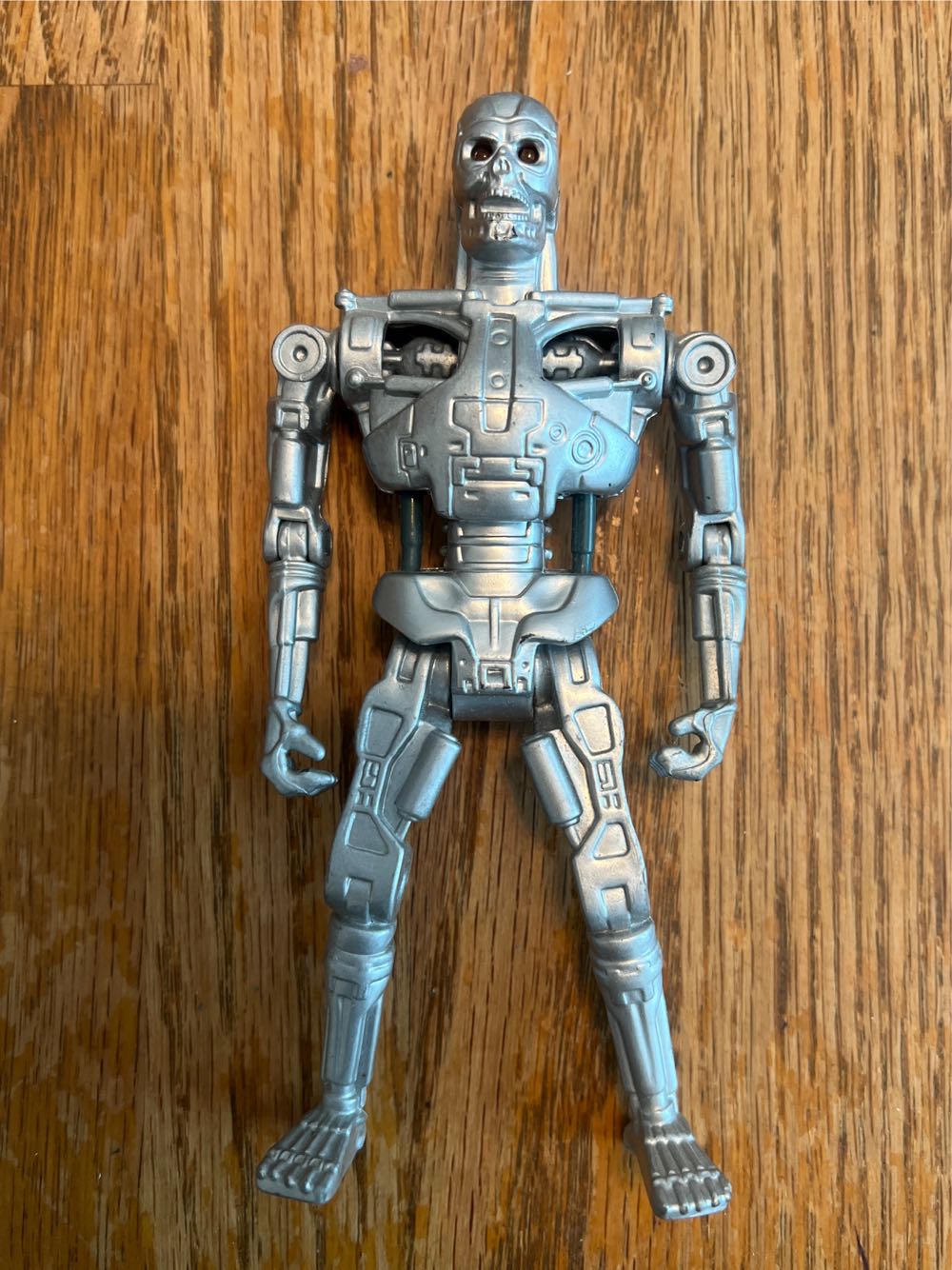 The Terminator (loose)Chrome T-800 Endoskeleton Reaction Figure - The Terminator vinyl figure collectible [Barcode 849803039134] - Main Image 2