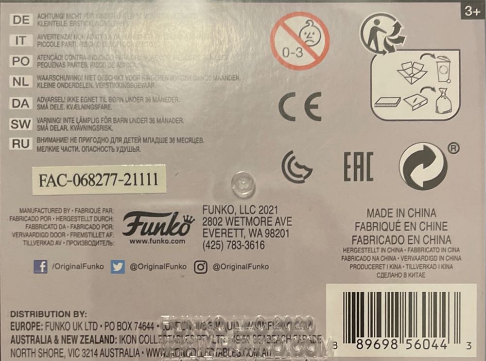 Funko Pop! Disney Alice In Wonderland: Alice (Curtsying) # 1058 Black light - Alice in Wonderland vinyl figure collectible [Barcode 889698560443] - Main Image 3