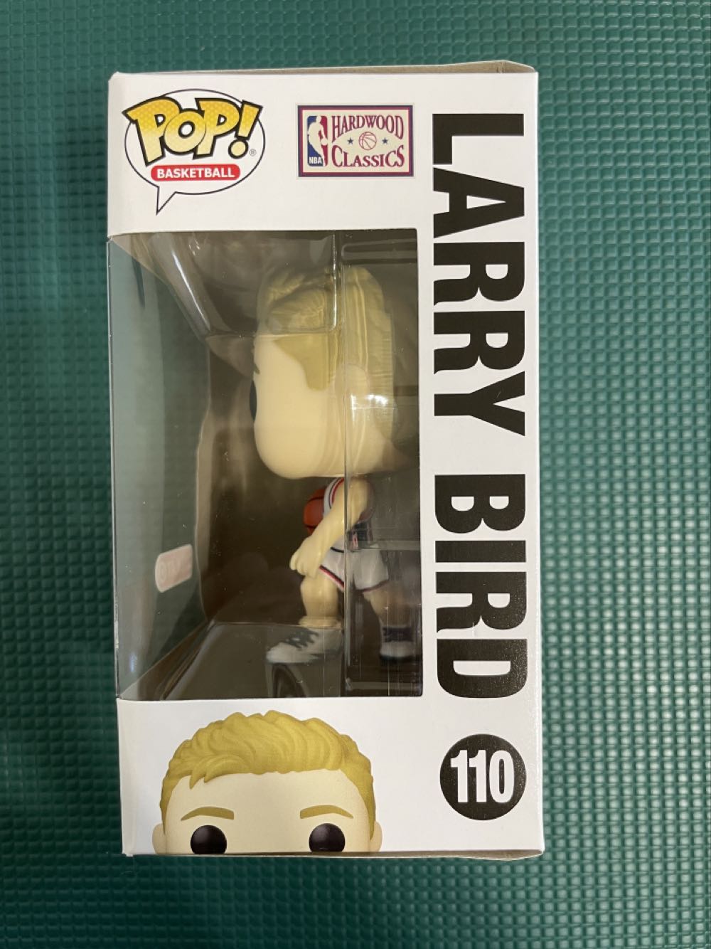 Larry Bird #110 - NBA vinyl figure collectible [Barcode 889698561488] - Main Image 3