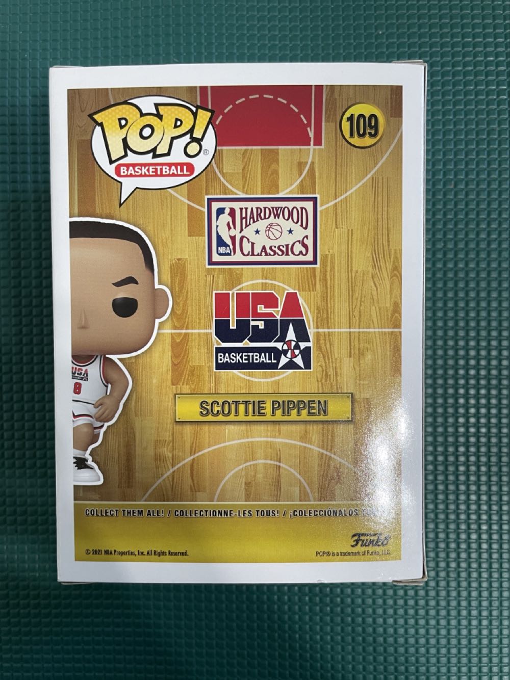 Scottie Pippen - USA - NBA vinyl figure collectible [Barcode 889698561464] - Main Image 4