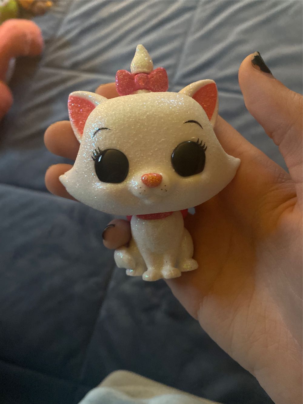 Marie - Disney vinyl figure collectible [Barcode 889698550826] - Main Image 2