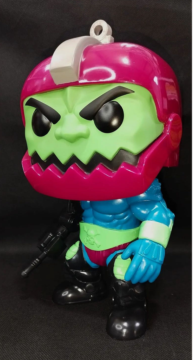MOTU-Trapjaw 10 Inch - Masters of the Universe vinyl figure collectible [Barcode 889698562003] - Main Image 4