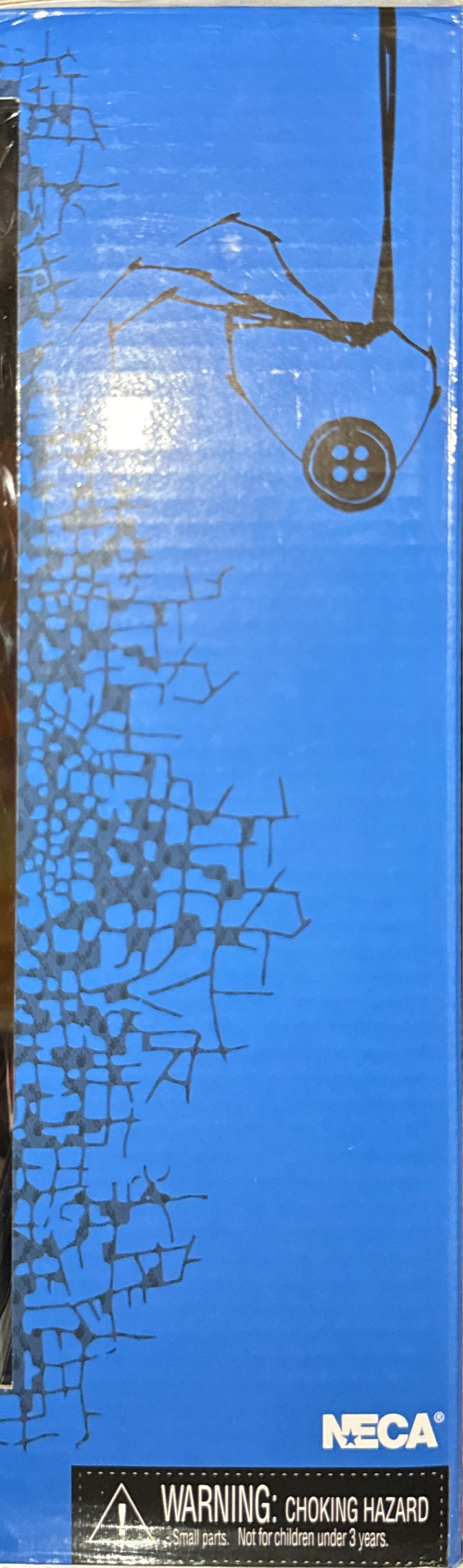 Coraline  vinyl figure collectible [Barcode 634482495018] - Main Image 3