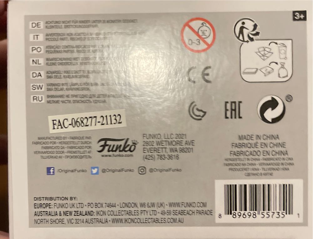 Cheshire Cat #1059 - Alice in Wonderland vinyl figure collectible [Barcode 889698557351] - Main Image 4