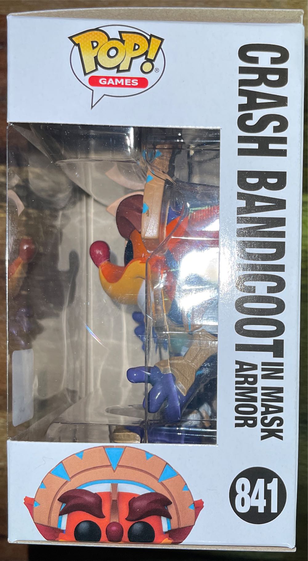 Crash Bandicoot (in Mask Armor) - Crash Bandicoot vinyl figure collectible [Barcode 889698559232] - Main Image 2